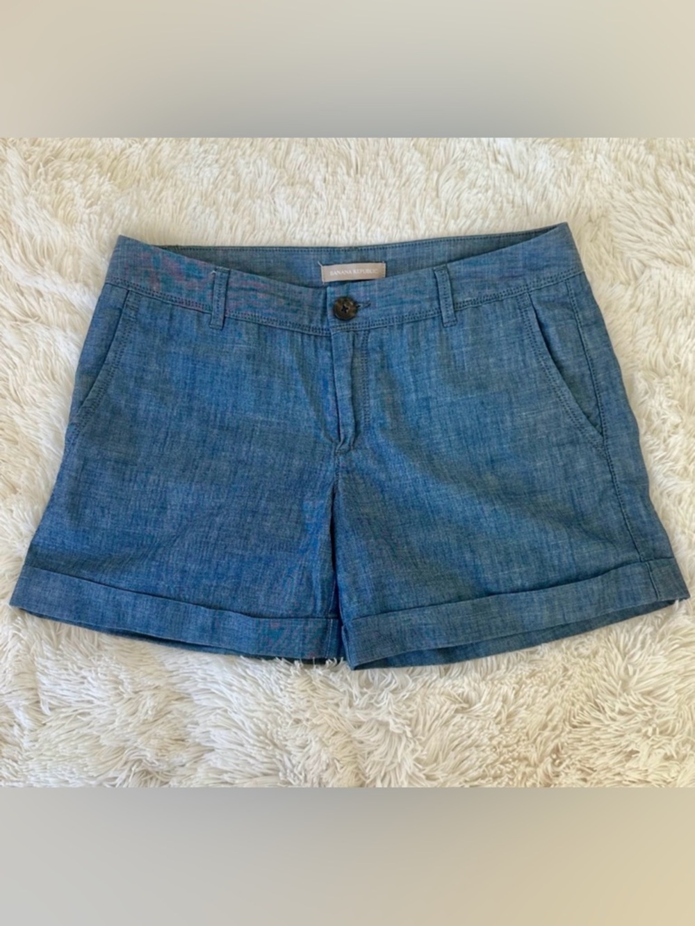 Banana Republic Women's Blue Shorts Size: 4